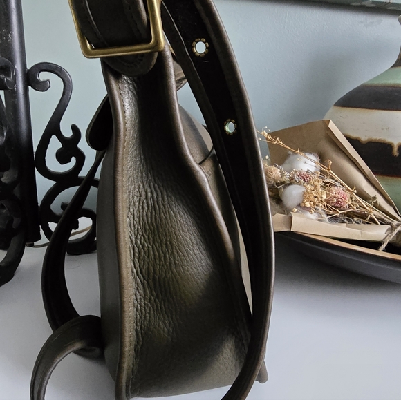 Vintage Coach Legacy Zip Shoulder Bag - Picture 4 of 9